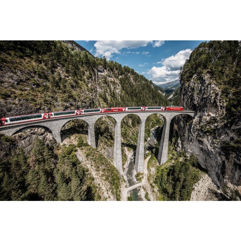 Circuit Trains Mythiques et Golfs Alpins en Suisse