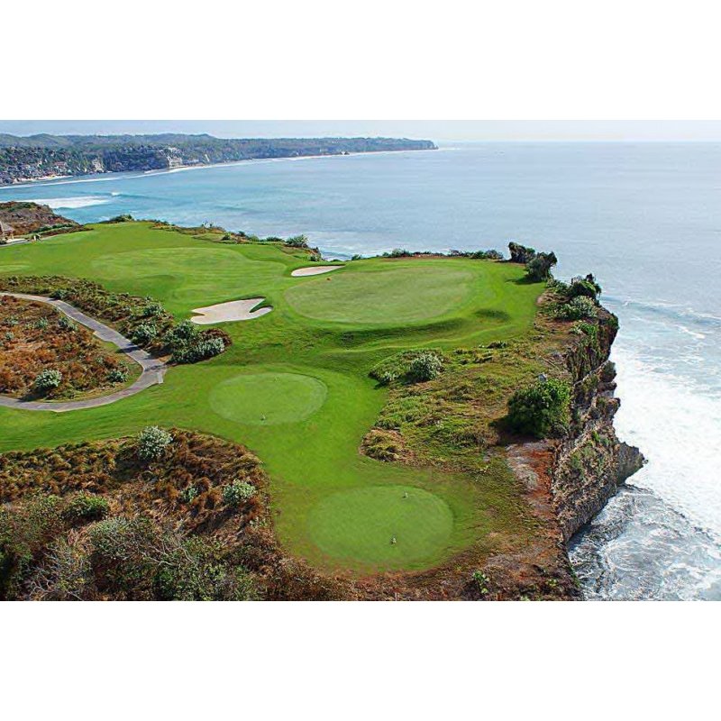 Le New Kuta Golf Club. 18 trous. Bukit.